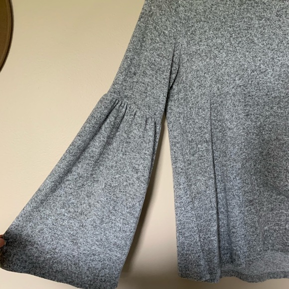 Zara bell sleeve sweater - Picture 3 of 4